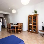 Levante Macari